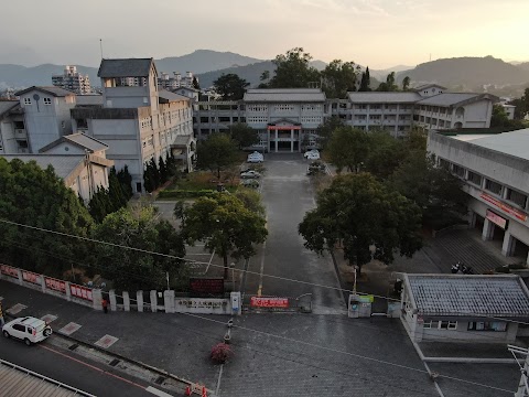 南投縣立大成國民中學