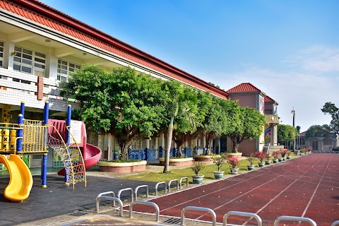 高雄市大樹區小坪國民小學