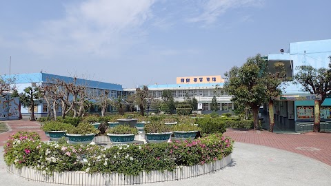 臺中市大甲區東明國民小學