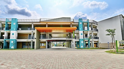 臺南市立蓮潭國民中小學
