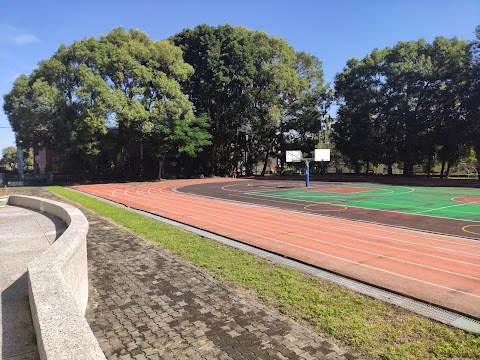 南投縣鹿谷鄉鹿谷國民小學