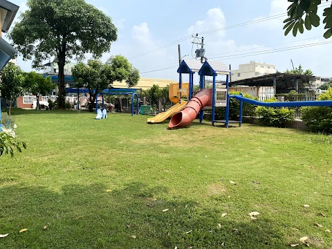 私立真愛龍之堡幼兒園