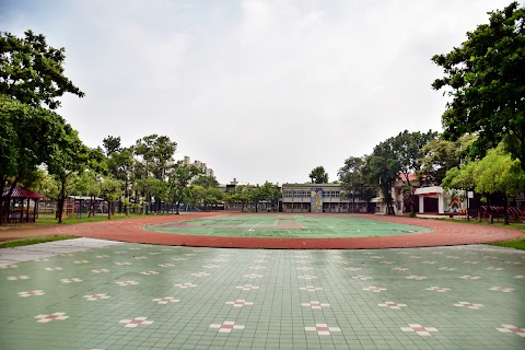 台南市善化區大成國民小學