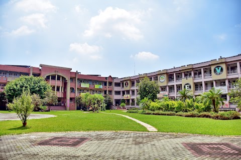 屏東縣屏東市唐榮國民小學