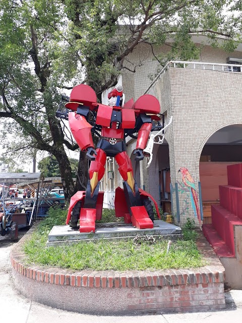 宜蘭縣員山鄉內城國民中小學