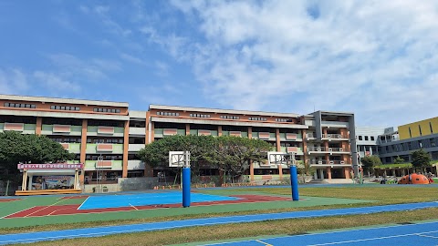 臺中市大甲區大甲國民小學