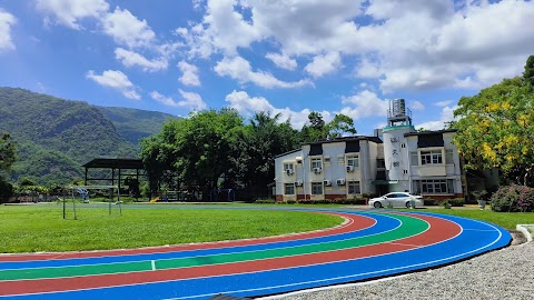 高雄市六龜區新發國民小學