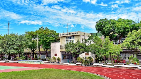 雲林縣四湖鄉內湖國民小學