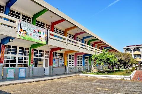 頂湖國小