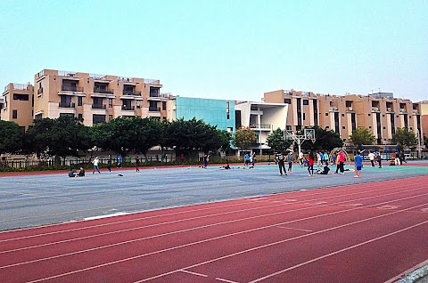 桃園市中壢區中正國民小學