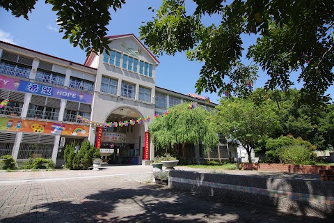 彰化縣埔心鄉梧鳳國民小學